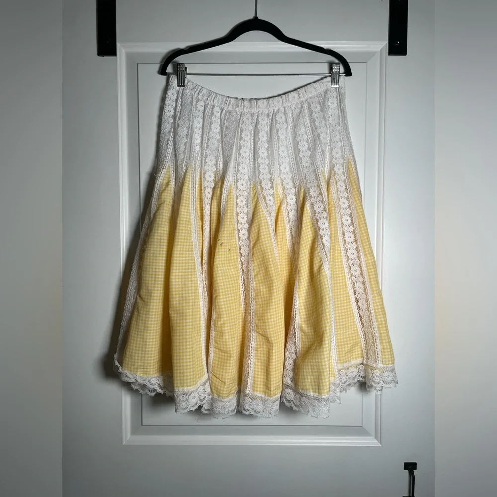 Yellow Gingham and White Lace Midi Skirt - Picture 3 of 6
